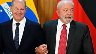 Olaf Scholz (sinistra) e Lula da Silva