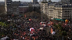 Демонстрация в Париже 31 января