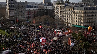 Демонстрация в Париже 31 января