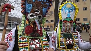 "Kukeri" in Pernik, Bulgarien, 28.01.2023