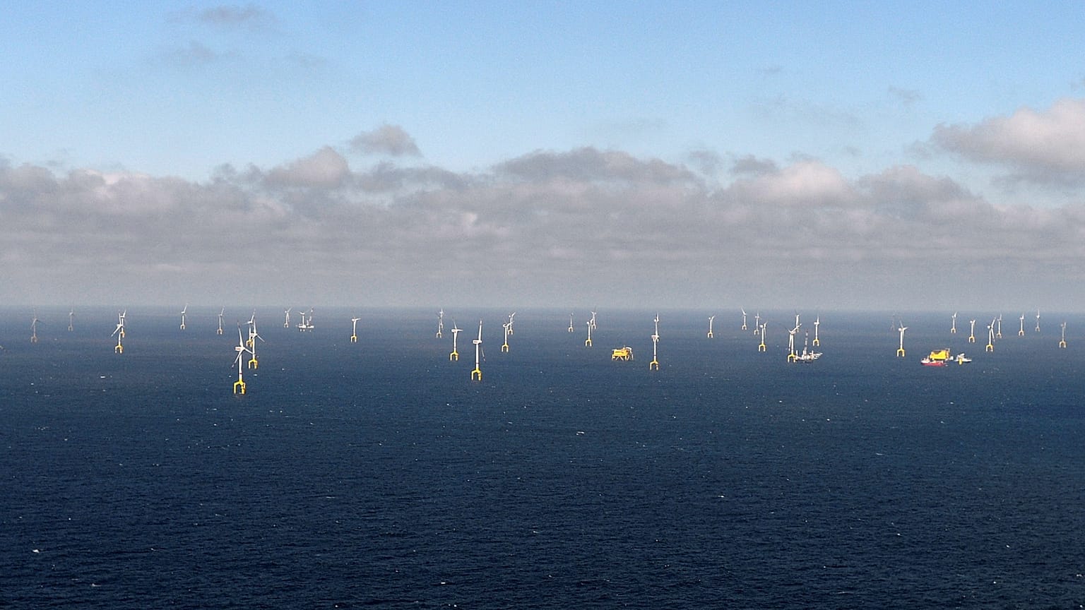 The German cabinet has approved EU emergency measures to push the country's renewables expansion.