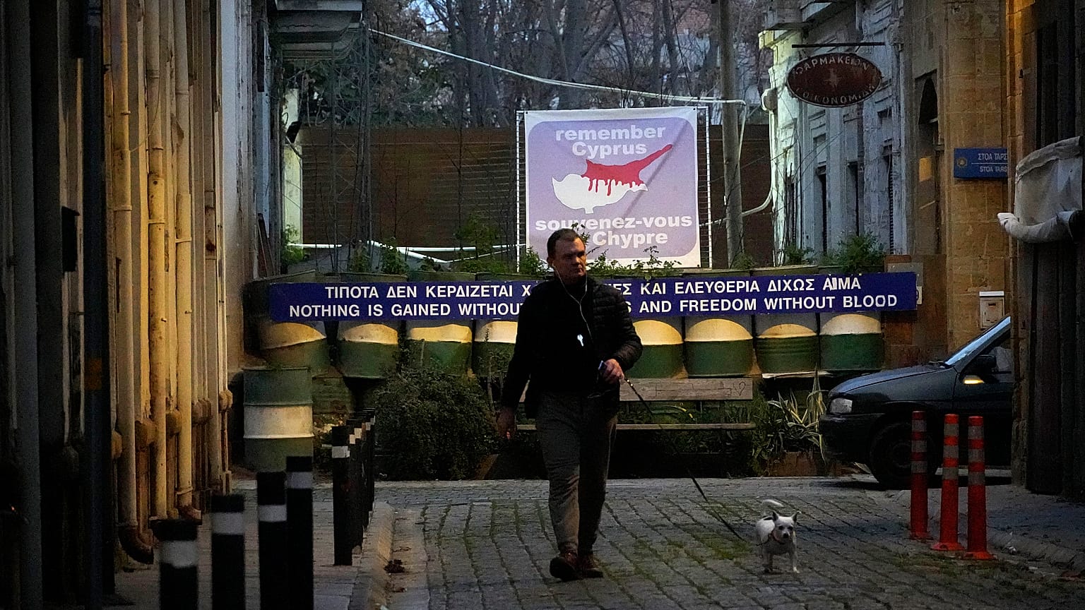 Το μεγαλύτερο πρόβλημα για τους πολίτες παραμένει η τουρκική κατοχή στηνΚύπρο