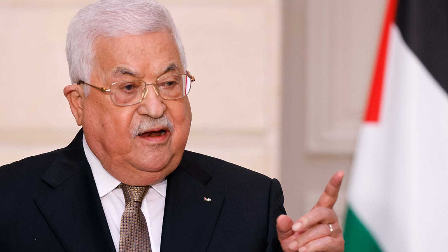 رئيس السلطة الفلسطينية محمود عباس
