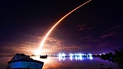 53 Starlink internet uydusu taşıyan  paceX'in Falcon 9 roketi 2 Şubat'ta fırlatıldı