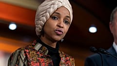 Demokrat Partili Afrika doğumlu Ilhan Omar Dış İlişkiler Komitesi'nden ihrac edildi