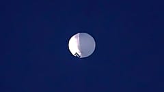 Die USA verfolgen einen mutmaßlichen chinesischen Überwachungsballon, der vor einigen Tagen über dem US-amerikanischen Luftraum gesichtet wurde