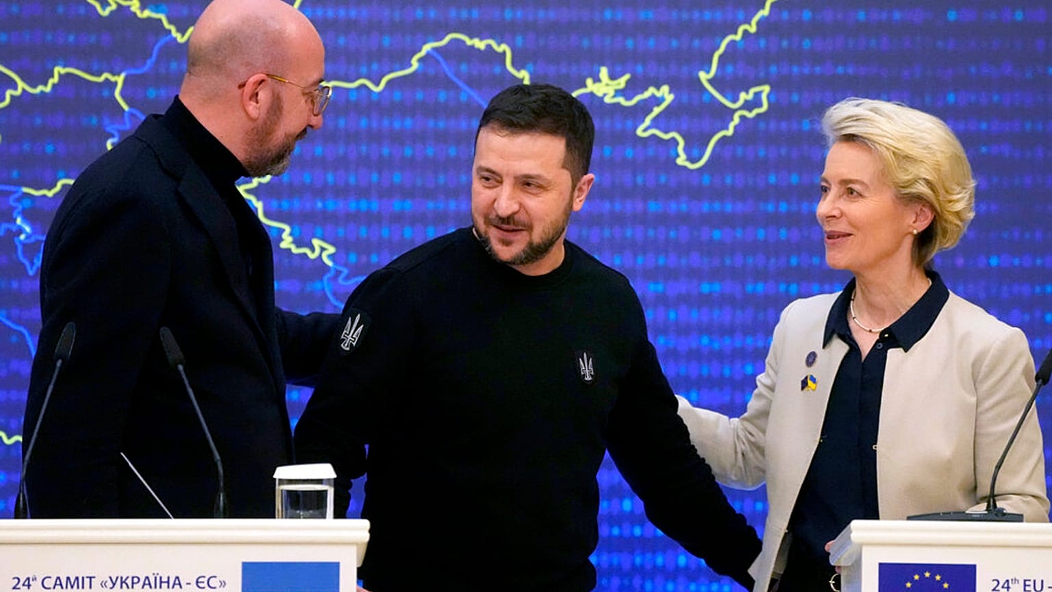 Charles Michel, Volodimir Zelenszkij és Ursula von der Leyen Kijevben