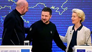 Charles Michel, Volodimir Zelenszkij és Ursula von der Leyen Kijevben