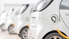 Paridad de precios entre eléctricos y de combustión: ¿Quimera o realidad?