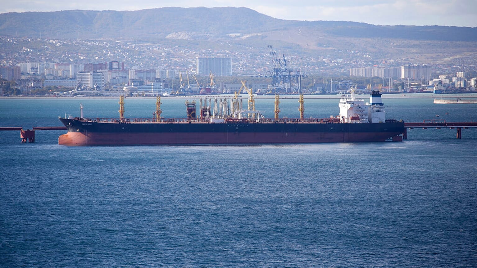 L'embargo ai prodotti petroliferi raffinati russi è entrato in vigore il 5 febbraio