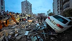 Varios edificios derrumbados en Turquía. 