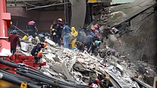Diyarbakır'da depremin ardından arama kurtarma çalışmaları