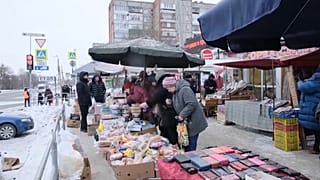 Sur un marché de rue à Tcheliabinsk (centre de la Russie) - capture d'écran d'une vidéo AP