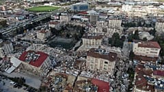 Foto aérea de la destrucción en la ciudad de Hatay, Turquía
