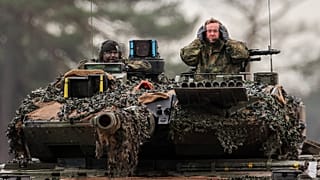 Germany, Denmark and the Netherlands plan to send Ukraine at least 100 Leopard 1 battle tanks.