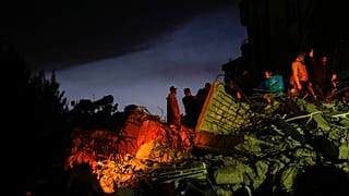 Es ist ein Wettlauf gegen die Zeit, noch Überlebende aus den kollabierten Gebäuden in der Türkei zu retten