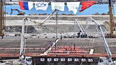 Az épülő Akkuyu-i atomerőmű az építkezés kezdetekor, 2018-ban
