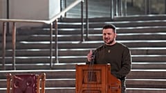 Volodomir Zelenszkij beszédet mond brit politikusoknak a londoni Westminster Hallban