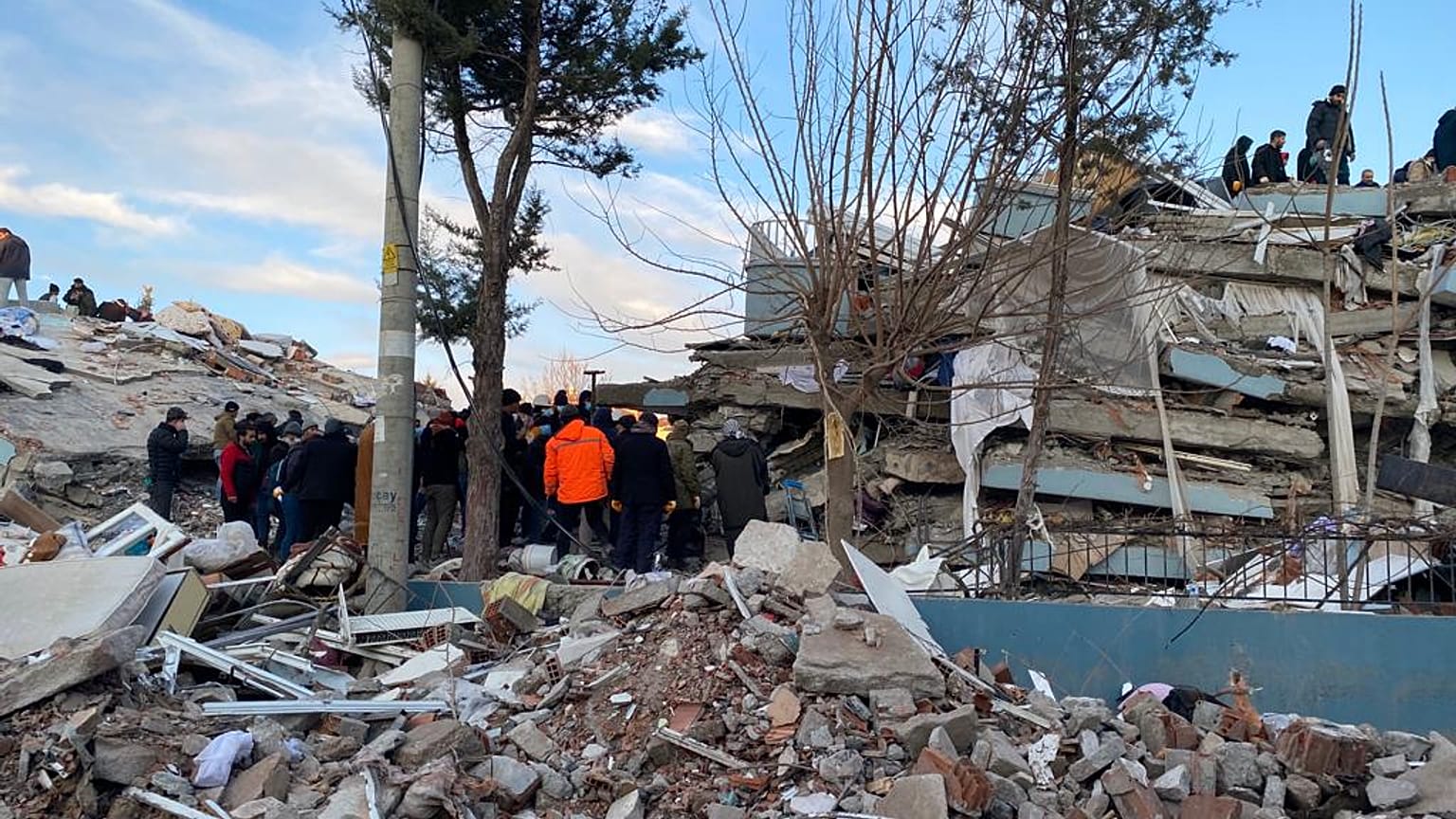 Adıyaman'da arama kurtarma çalışmaları