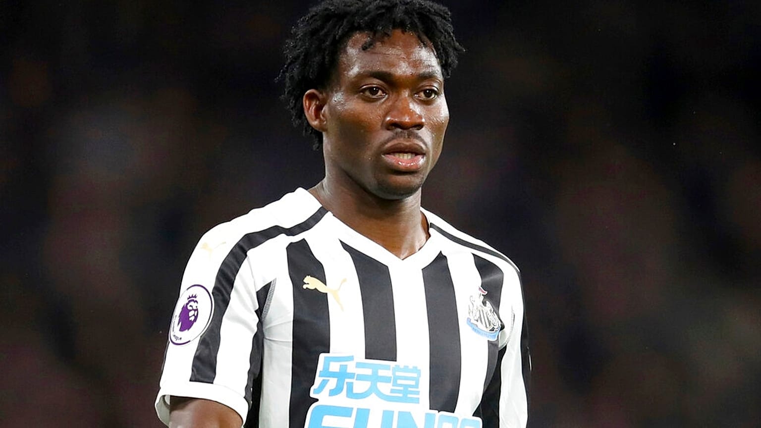 Christian Atsu Hatayspor'a transfer olmadan önce Newcastle United takımında oynuyordu