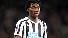 Christian Atsu Hatayspor'a transfer olmadan önce Newcastle United takımında oynuyordu