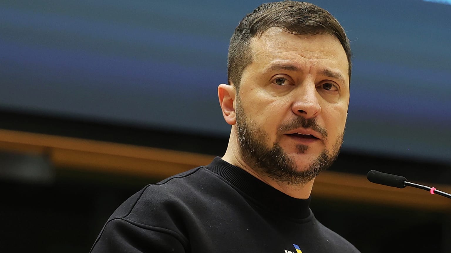 Le président ukrainien Volodymyr Zelensky lors d'un sommet de l'UE au Parlement européen à Bruxelles, en Belgique, jeudi 9 février 2023.