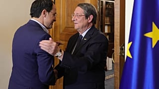 Ο Νίκος Αναστασιάδης υποδέχεται τον Νίκο Χριστοδουλίδη