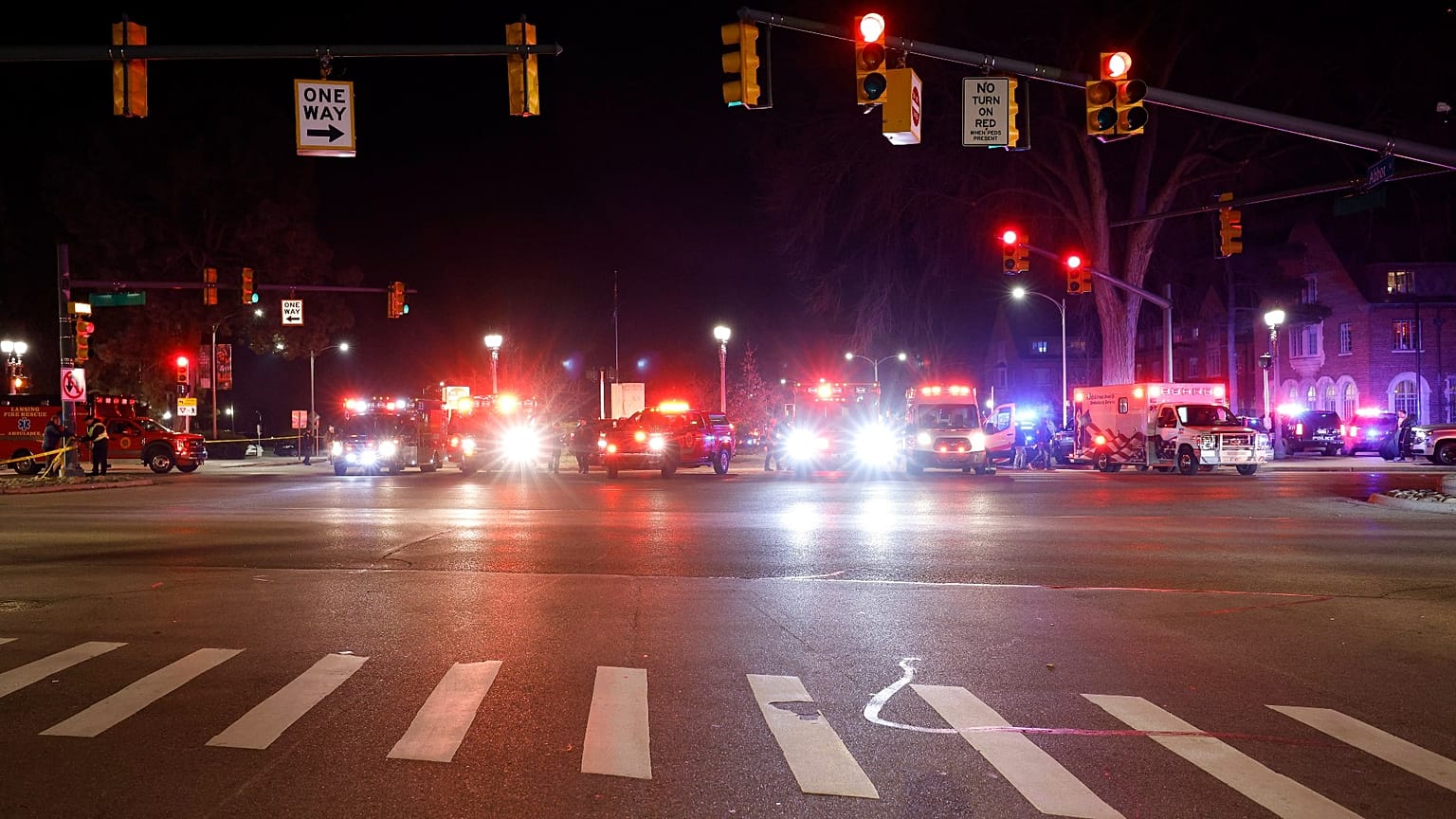 Une fusillade a fait au moins trois morts et cinq blessés dans le Michigan aux Etats-Unis - 14.02.2023