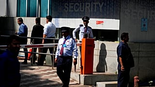 Έρευνες της εφορίας στα γραφεία του BBC στο Νέο Δελχί