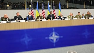 La mesa redonda del Consejo del Atlántico Norte de ministros de Defensa de la OTAN en la sede de la OTAN en Bruselas, el martes 14 de febrero de 2023.