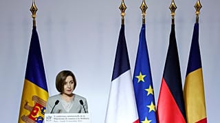 Майя Санду на третьей конференция Платформы поддержки Молдавии, Париж, ноябрь 2022 г.