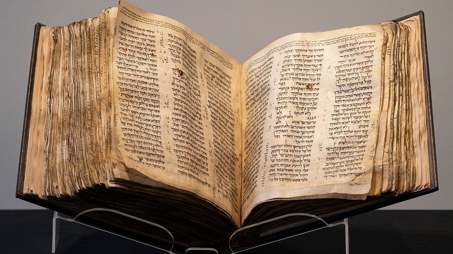 کتاب مقدس کدکس ساسون