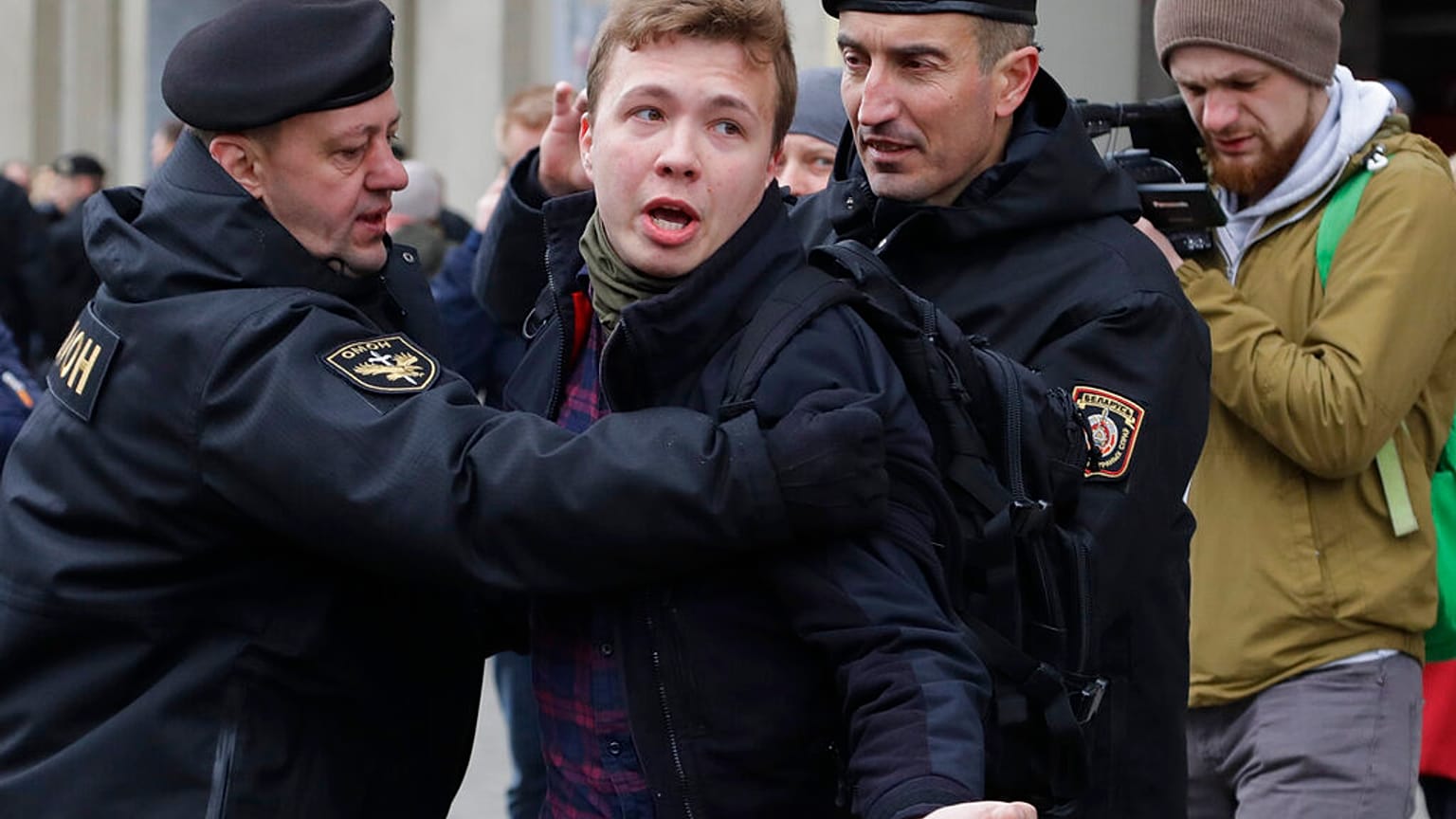 Román Protasévich en una detención en 2017.