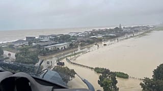 صورة نشرتها وزارة الدفاع النيوزيلندية للفيضانات في مدينة نيبيار الساحلية [شمال شرق] 