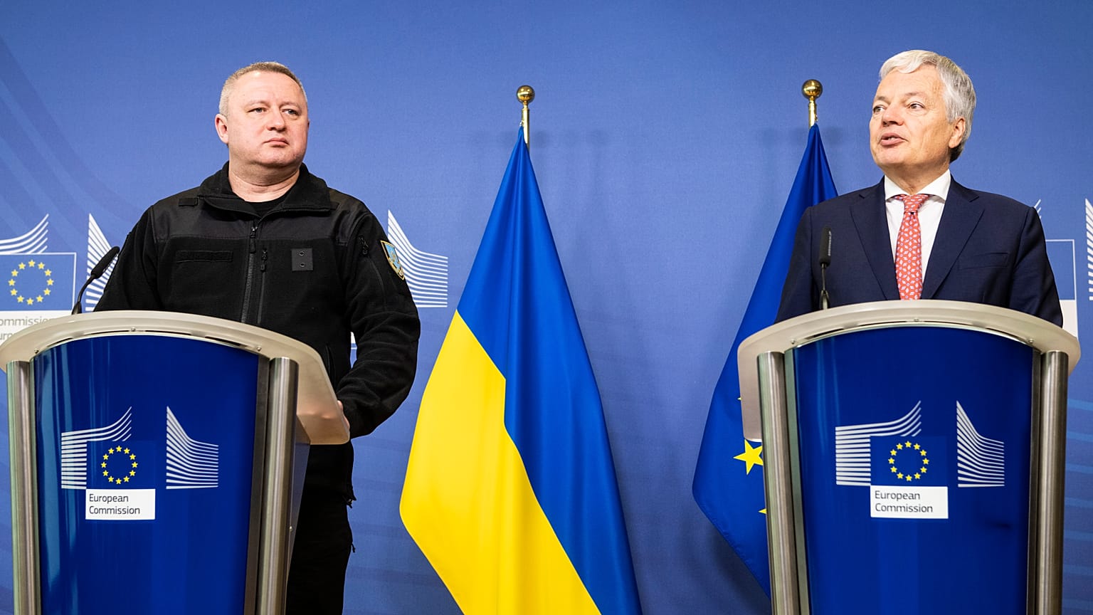 Ukrainian Prosecutor General of Ukraine Andriy Kostin (L) and European Commissioner for Justice Didier Reynders in Brussels, Feb 17, 2023. 