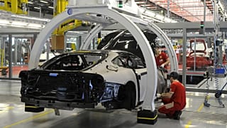Archív fotó: a Ferrari maranellói gyárában