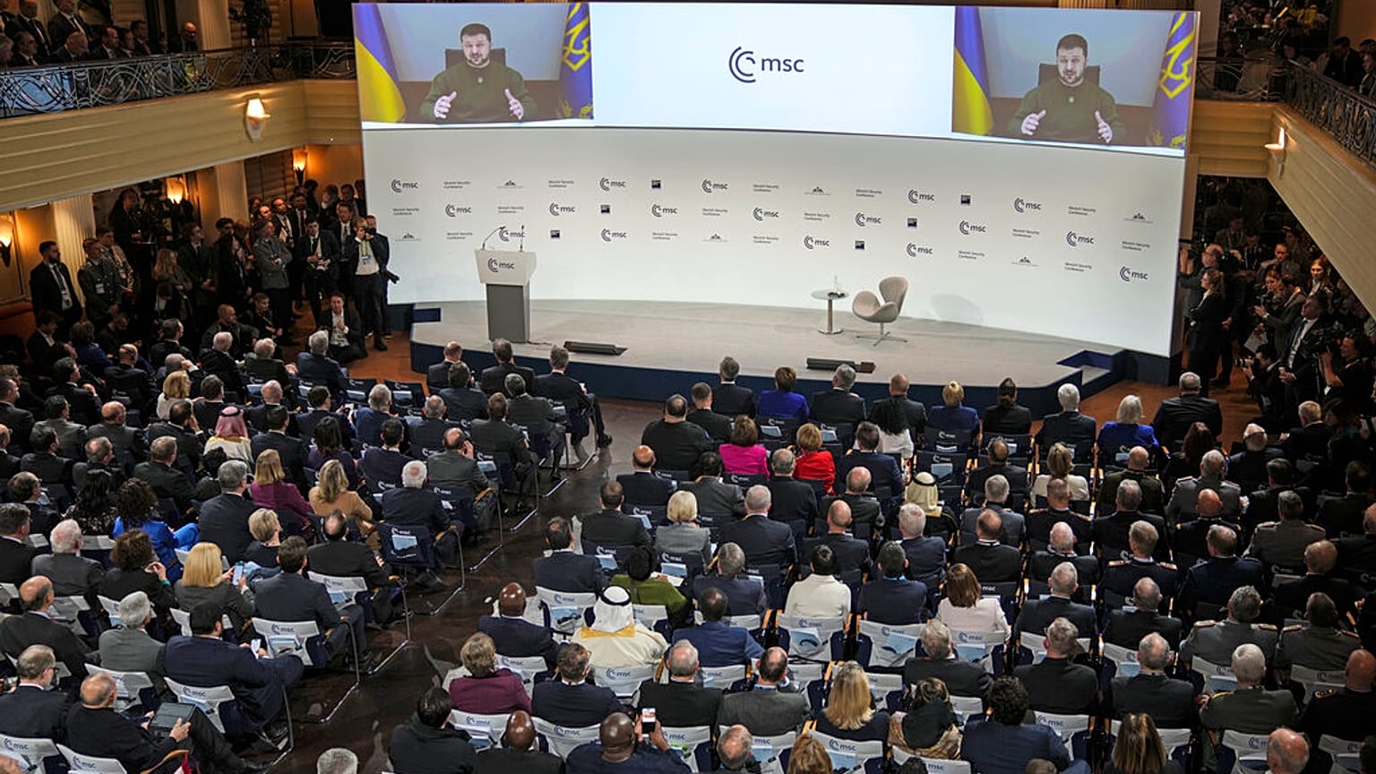 Zelenskyy discursa por videoconferência na abertura da Conferência de Munique