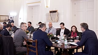 Από την συνάντηση του πρωθυπουργού με εκπροσώπους του καλλιτεχνικού κόσμου
