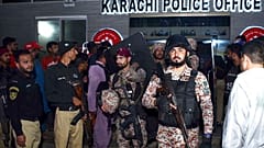 Pakistan Talibanı Karaçi Emniyet Müdürlüğü'ne saldırı düzenledi