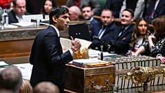 Ο βρετανός πρωθυπουργός Ρίσι Σούναν σε ομιλία του στη Βουλή των Κοινοτήτων (Φωτογραφία αρχείου)