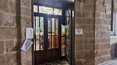 Εκλογικό κέντρο για τις μητροπολιτικές εκλογές στην Πάφο