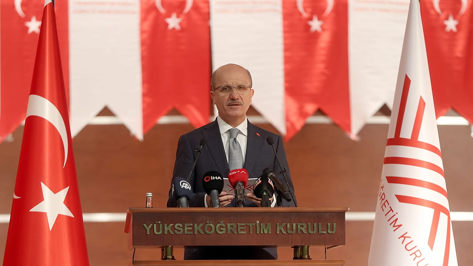 YÖK Başkanı Prof. Dr. Özvar