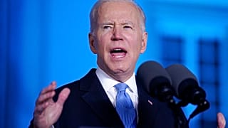 "Un año después, Kiev aguanta. Y Ucrania está de pie. La democracia aguanta", Joe Biden desde Kiev