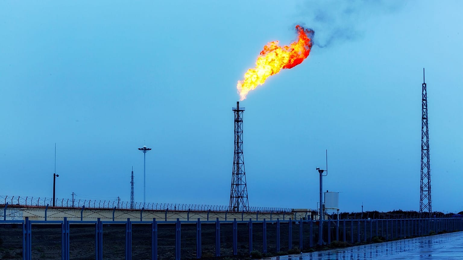 Governments invested a record amount of money in fossil fuel subsidies during 2022.