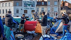 Палаточный лагерь просителей убежища у центра по приёму беженцев в Брюсселе, 17 января 2023
