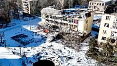 Bachmut aus der Luft: Die längste Schlacht der einjährigen russischen Invasion hat die Stadt der Salz- und Gipsminen in der Ostukraine in eine Geisterstadt verwandelt.