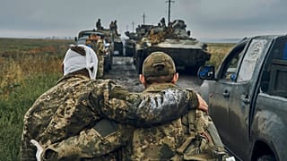 Harkiv'de yaralanan bir Ukrayna askeri