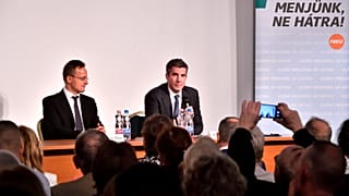 Szijjártó Péter külgazdasági és külügyminiszter és Kocsis Máté, a Fidesz parlamenti frakcióvezetője Budapes