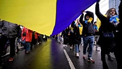 10 000  Menschen demonstrierten in Berlin gegen den russischen Angriffskrieg