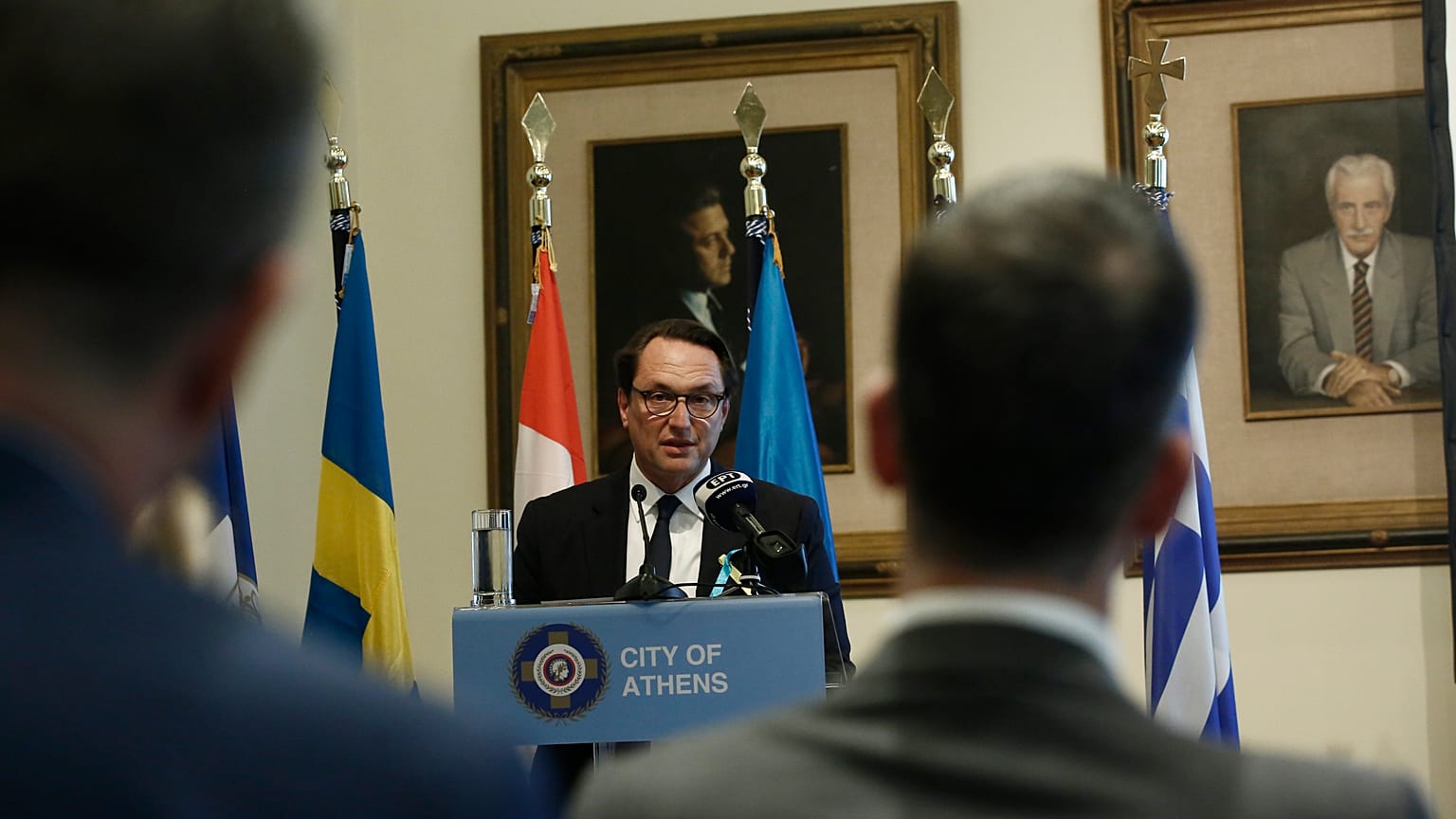 Ο ΠΡΕΣΒΗΣ ΤΗΣ ΟΥΚΡΑΝΙΑΣ ΣΤΗΝ ΕΛΛΑΔΑ